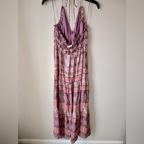 New w/tags! All in Favor maxi halter with adjustable cinch tie at bust. Large. - Picture 4 of 4